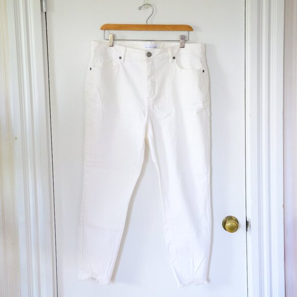 LOFT Denim - EUC White Skinny Crop Jeans